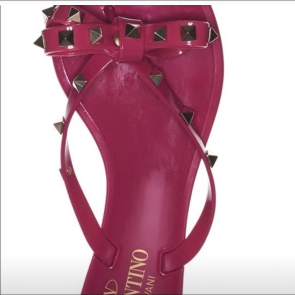 Valentino sandals size 38! Fits like a 37! SOLD❌❗️ - Picture 4 of 4